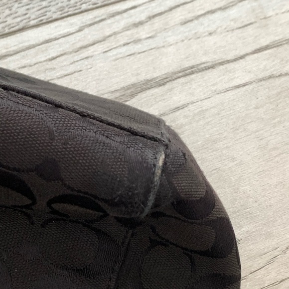 Monogram Coach Black Shoulder Bag - Picture 2 of 11
